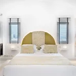 Emfasis Luxury With Heated Jacuzzi-sunset View Villa Fira (Santorini)