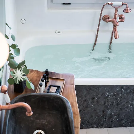 Emfasis Luxury With Heated Jacuzzi-sunset View Vila