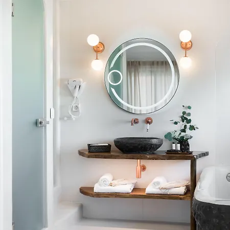 Emfasis Luxury With Heated Jacuzzi-sunset View Vila Fira (Santorini)