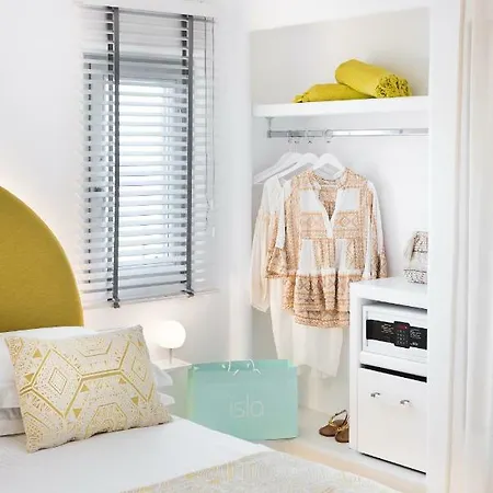 Villa Emfasis Luxury Fira (Santorini)
