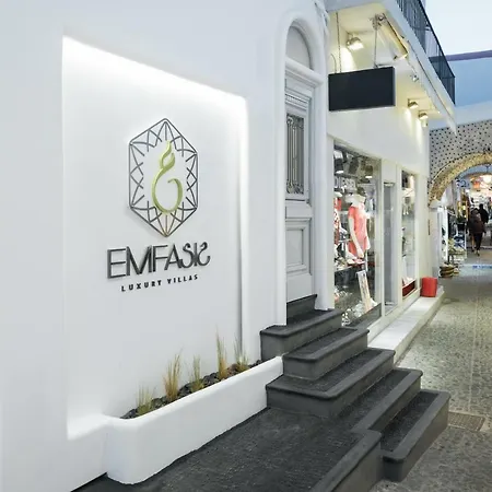 Emfasis Luxury ヴィラ *