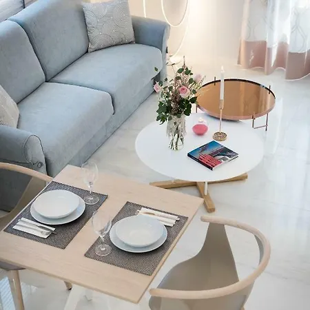 Emfasis Luxury 빌라 *