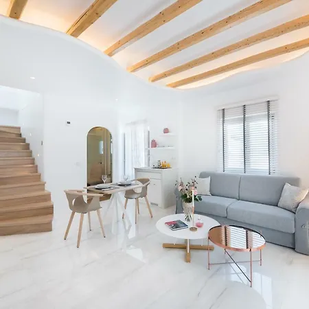 Emfasis Luxury Villa *