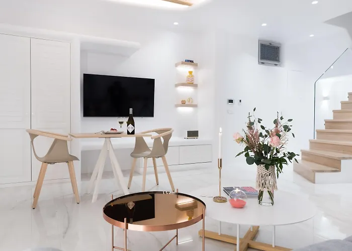 Emfasis Luxury * Fira (Santorini)