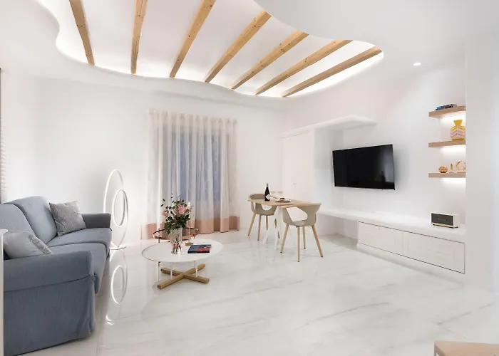 Emfasis Luxury Villa *