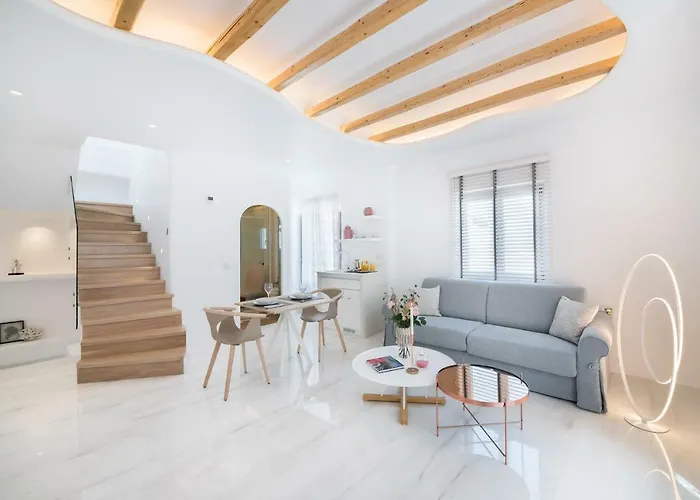 Emfasis Luxury Villa *