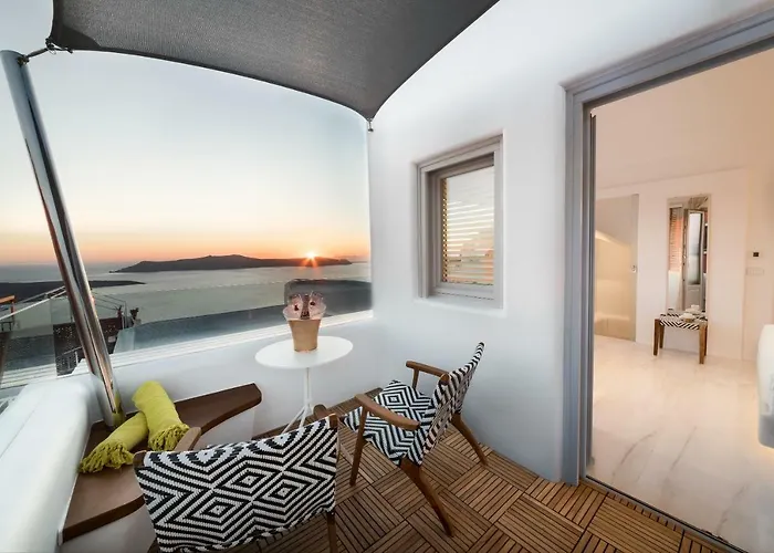 Emfasis Luxury With Heated Jacuzzi-sunset View * Fira (Santorini)