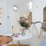 Вилла Emfasis Luxury With Heated Jacuzzi-sunset View Тира