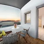 Emfasis Luxury With Heated Jacuzzi-sunset View * Тира