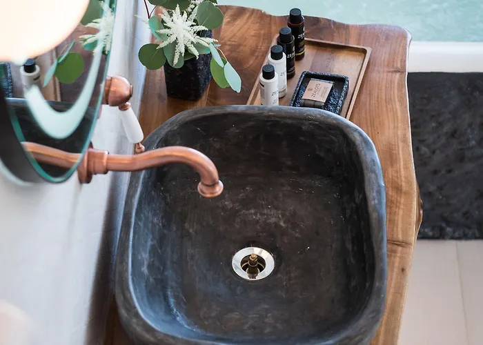 Emfasis Luxury With Heated Jacuzzi-sunset View