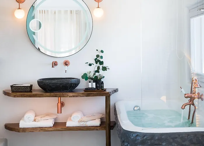 Emfasis Luxury With Heated Jacuzzi-sunset View Willa